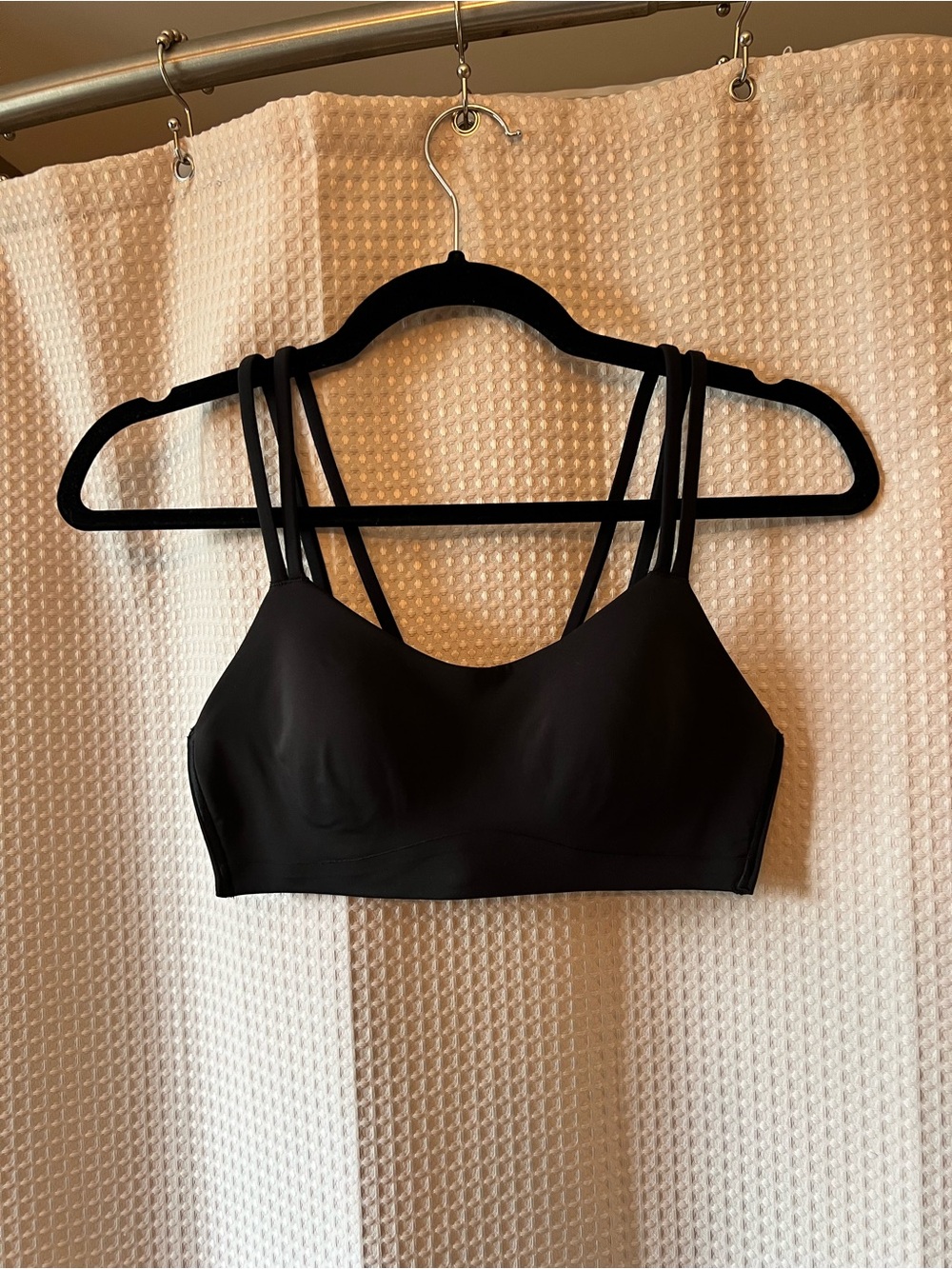Lululemon Like a Cloud Bra - Size 6 - B/C Cup - Black - Picture 3 of 7